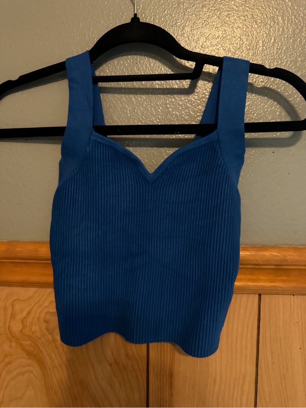 Abercrombie & Fitch Ribbed V-Notch Tank Top in Royal Blue